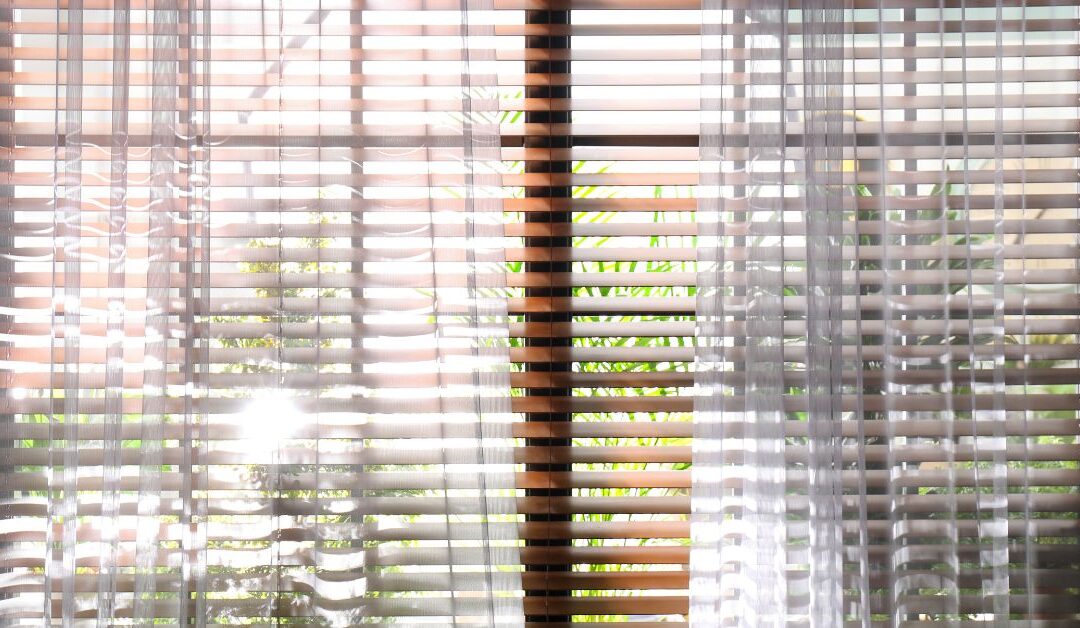 How to Choose the Right Curtains & Window Coverings to Elevate Your Home Décor